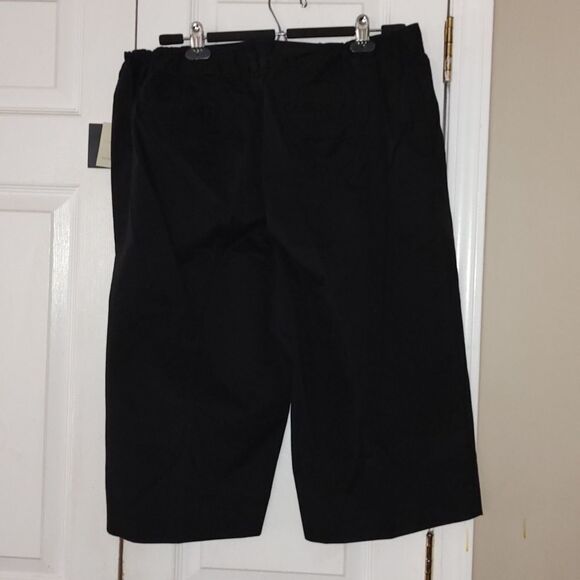Liz Claiborne Sloane black capris shorts Sz 16W - Picture 2 of 6